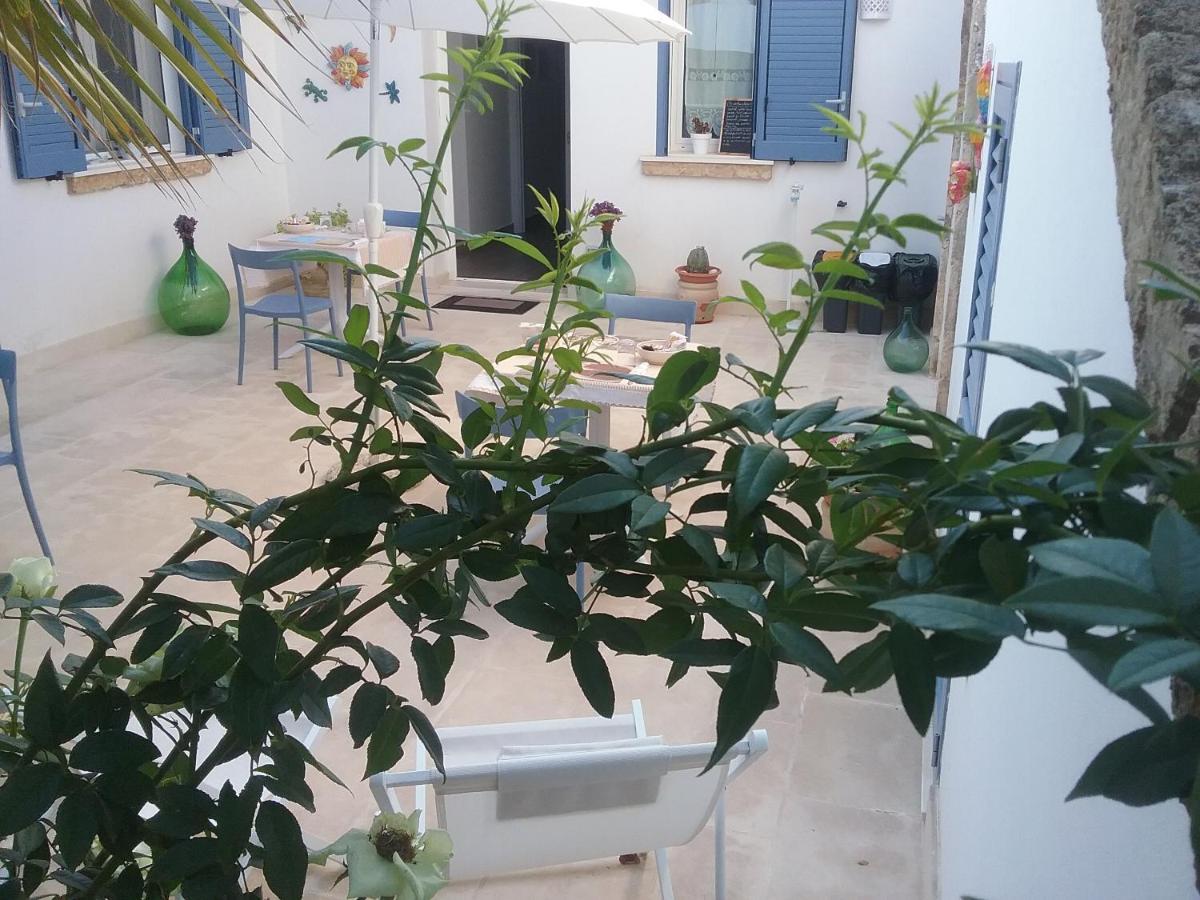 Li Curti B&B Melissano Exteriér fotografie