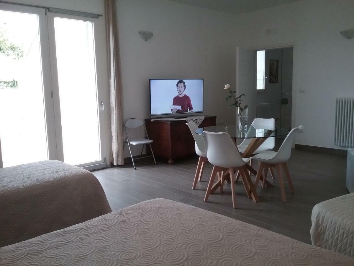 Li Curti B&B Melissano Exteriér fotografie